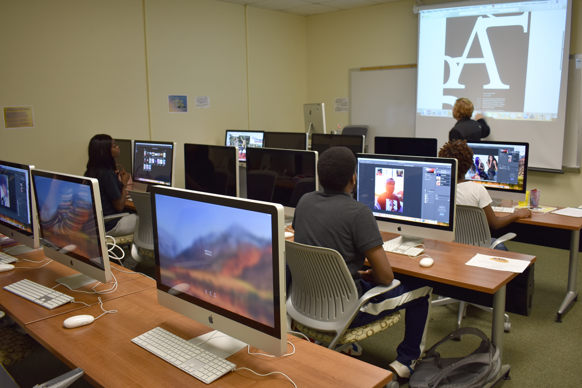 Mac Lab